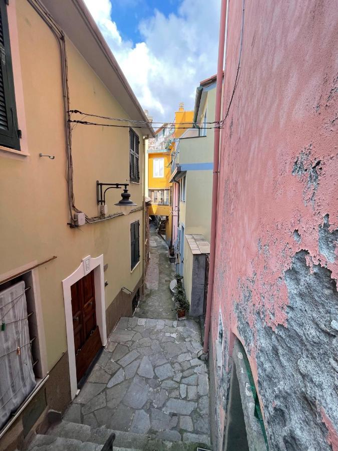 L'Emporio Rooms Manarola Exteriör bild