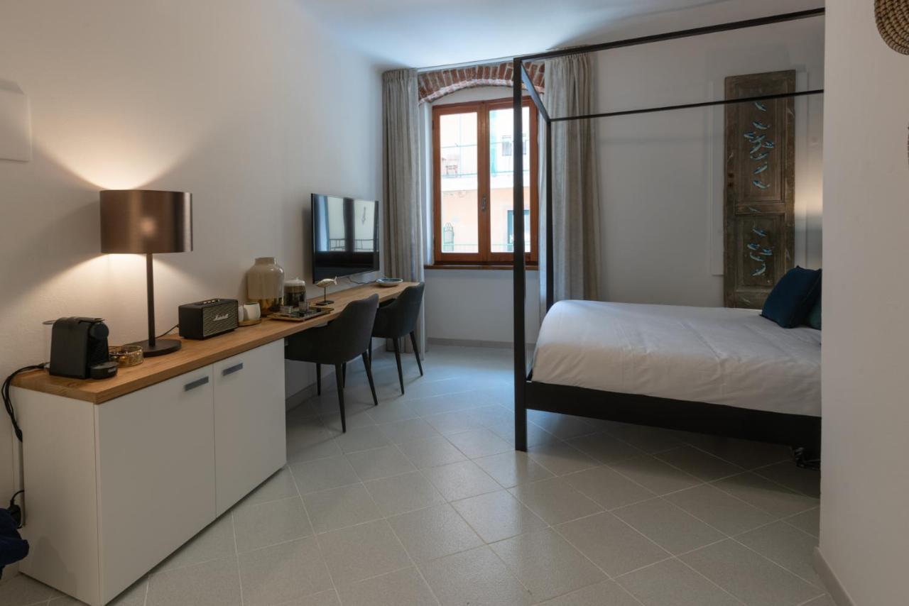 L'Emporio Rooms Manarola Exteriör bild
